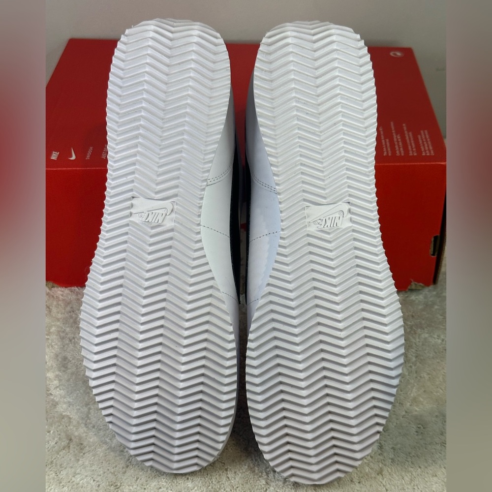 Nike Cortez - Picture 7 of 13